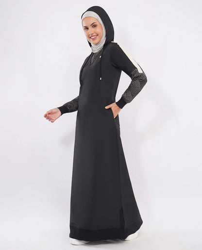 جلاب أسود فحمي بغطاء رأس قابل للفصل