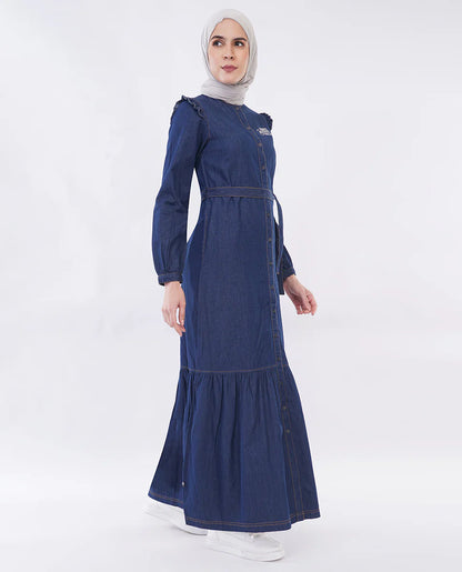 جلابية ماكسي من الدنيم الفاخر باللون الأزرق الثلجي مع كشكشة متدفقة