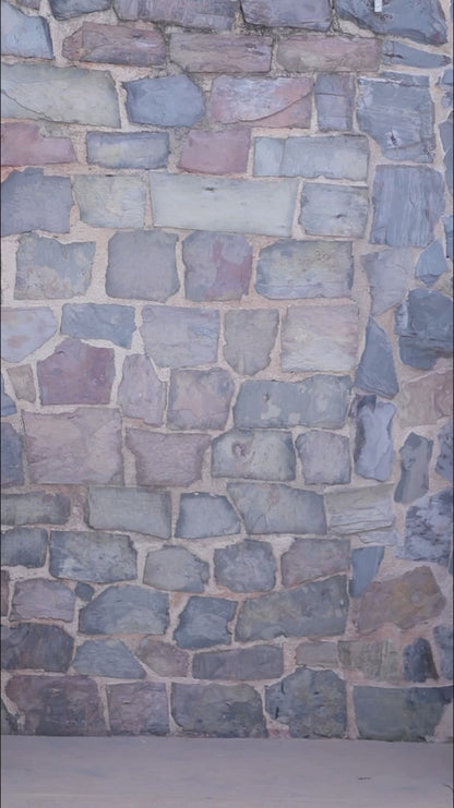 جلابيب أوربان نوار بتصميم متباين الألوان